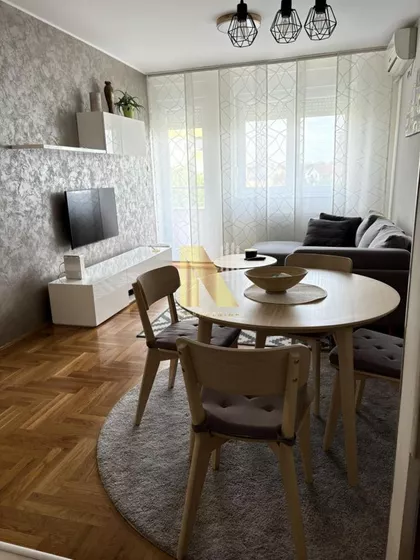 Bulevar Patrijarha Pavla (Somborski Bulevar) | 4zida.rs