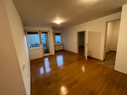 Bulevar Oslobođenja 68 | 4zida.rs