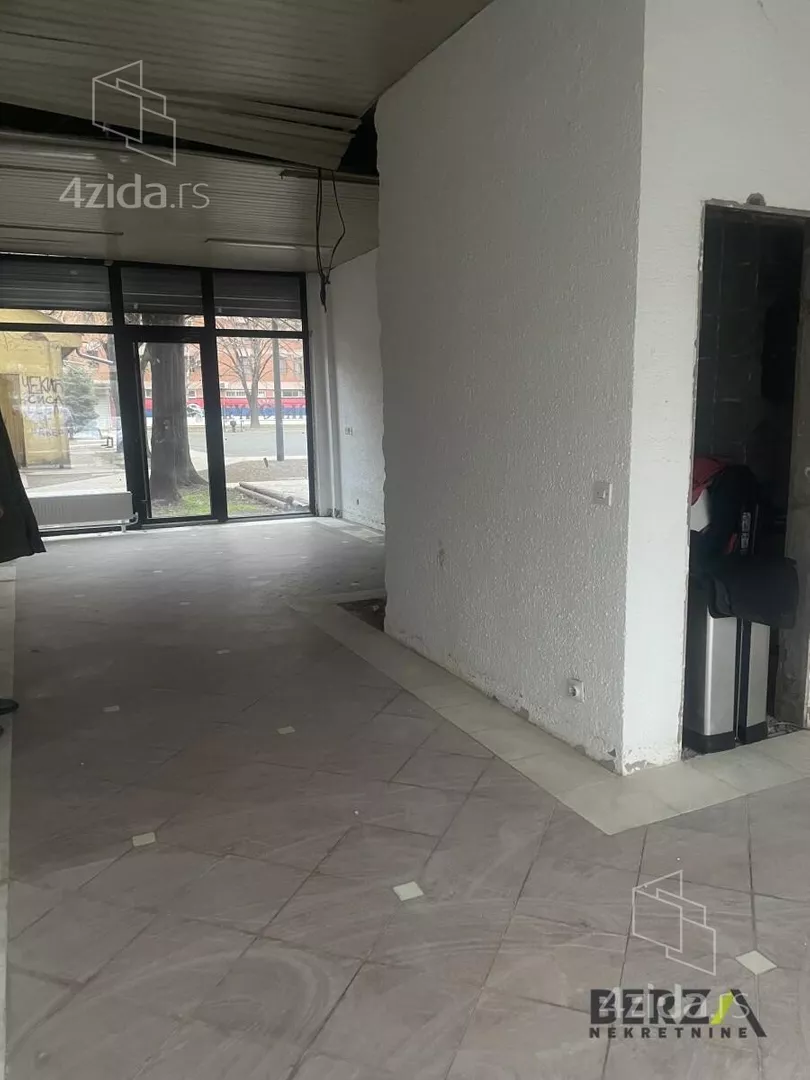 Poslovni prostor | 4zida