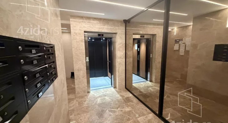 Petosoban stan | 4zida