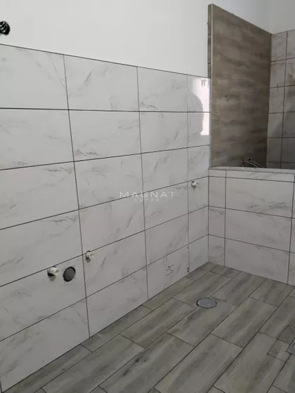 Vrnjačka | 4zida.rs