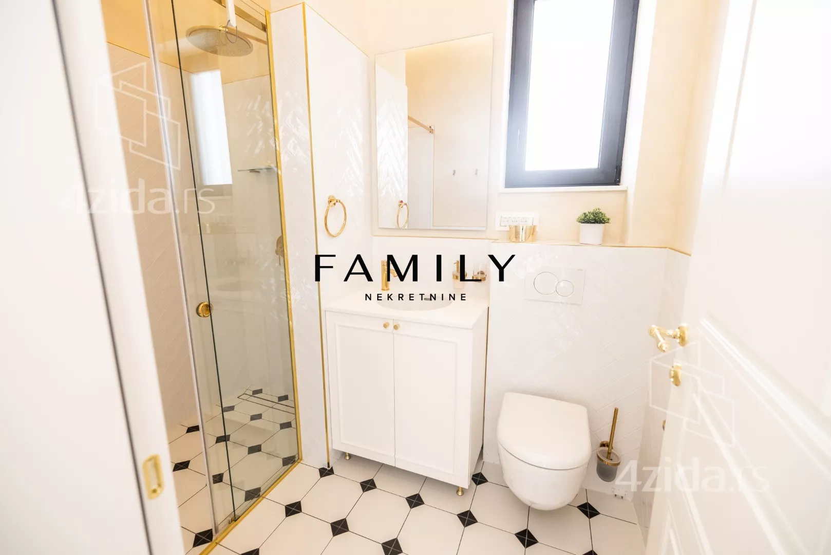 Četvorosoban stan | 4zida