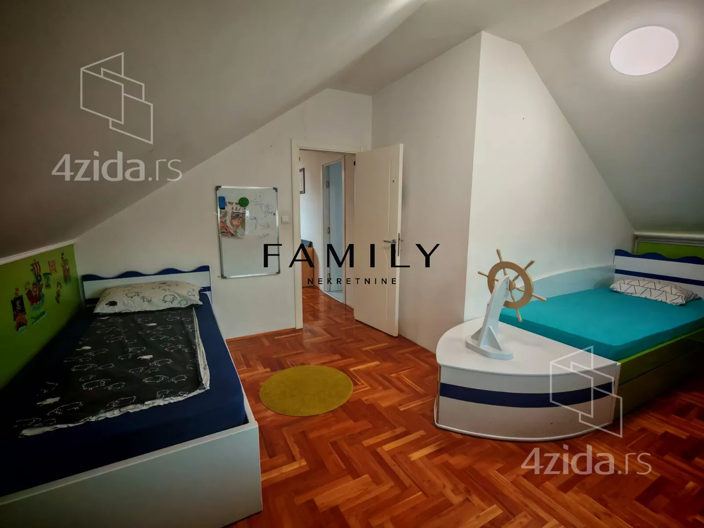 Petosoban stan | 4zida