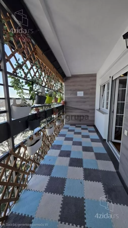 Troiposoban stan | 4zida