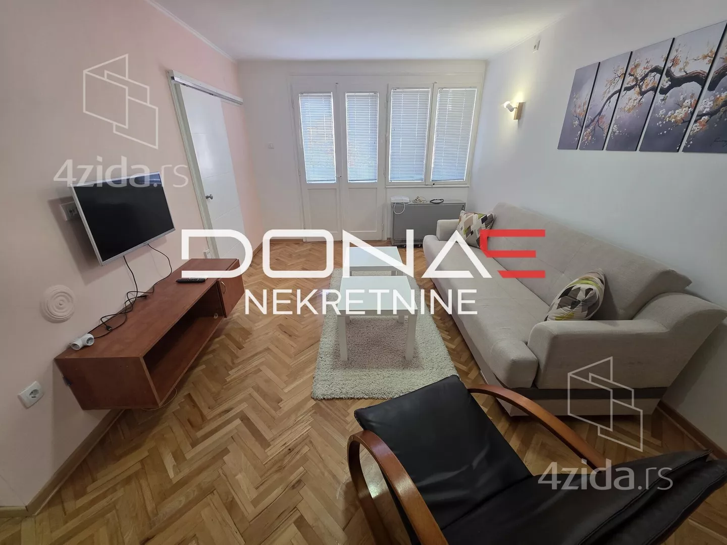 Jednoiposoban stan | 4zida