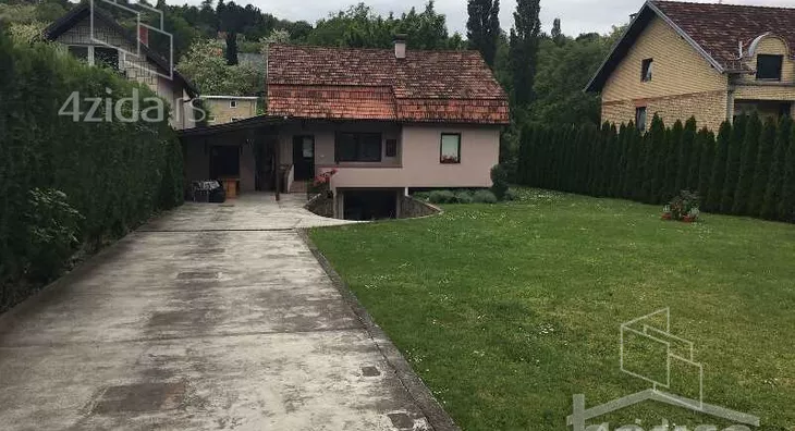 Kuća | 4zida