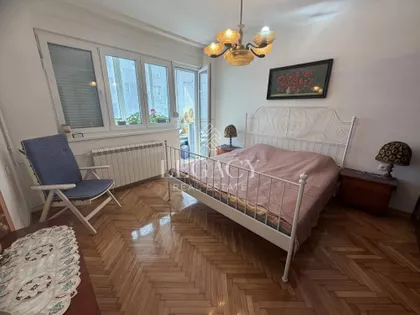 Sarajevska | 4zida.rs