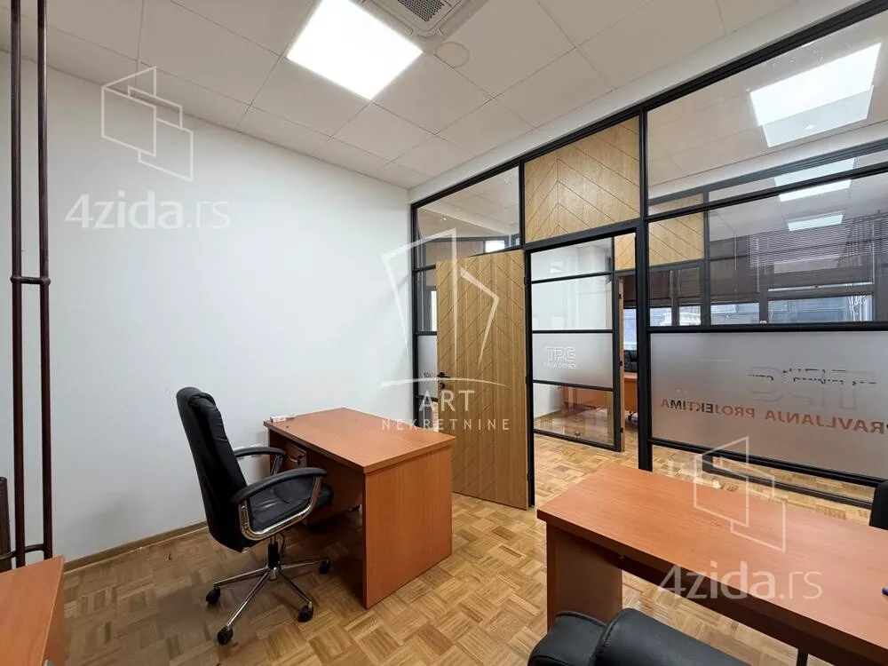 Poslovni prostor | 4zida