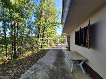 Vrčin | 4zida.rs