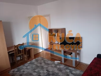 Trg 14. oktobra | 4zida.rs