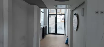 Crveni Pevac | 4zida.rs