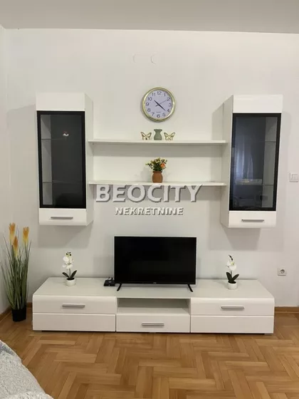 Boška Petrovića | 4zida.rs