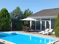 Gradske lokacije, Bački Petrovac | 4zida.rs