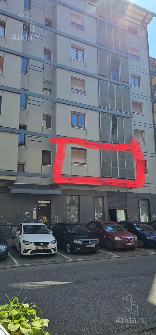 Petosoban stan | 4zida