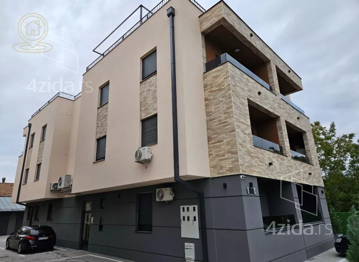 Troiposoban stan | 4zida