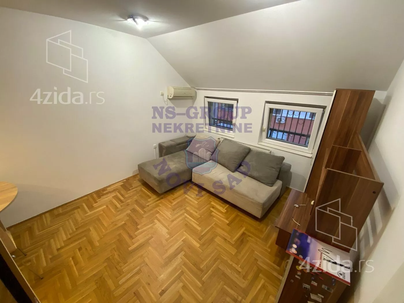 Dvoiposoban stan | 4zida