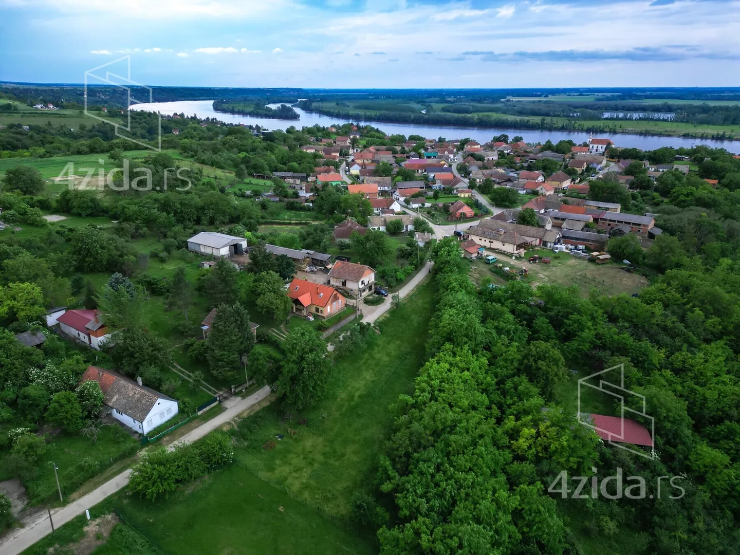Građevinsko zemljište | 4zida