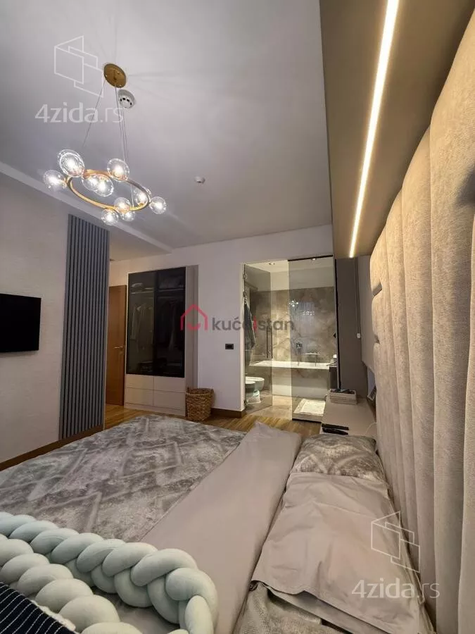 Petosoban stan | 4zida