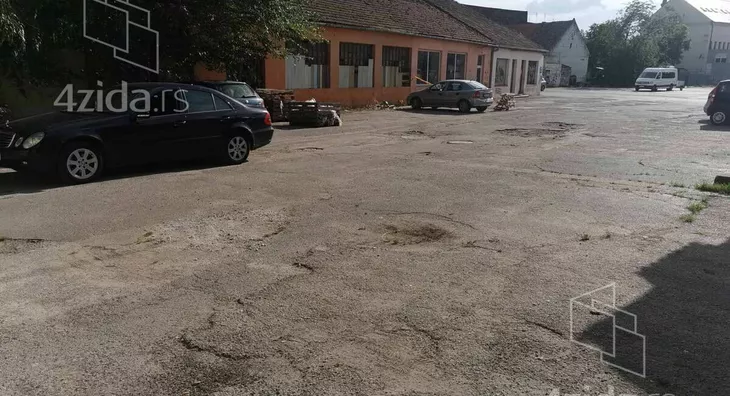Lokal | 4zida