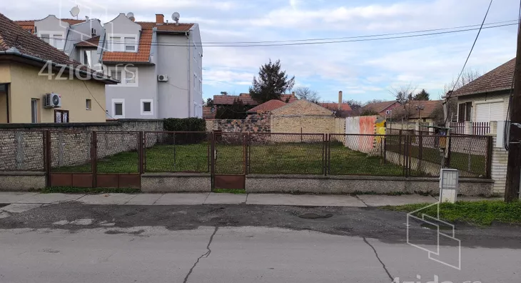 Građevinsko zemljište | 4zida