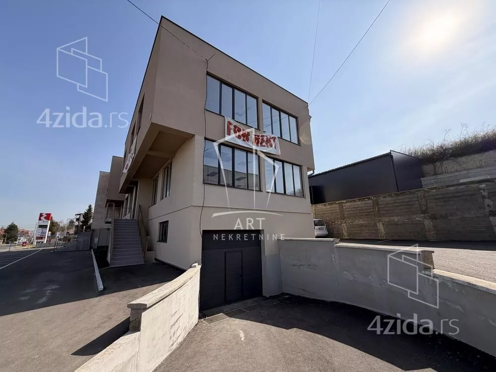 Poslovni prostor | 4zida