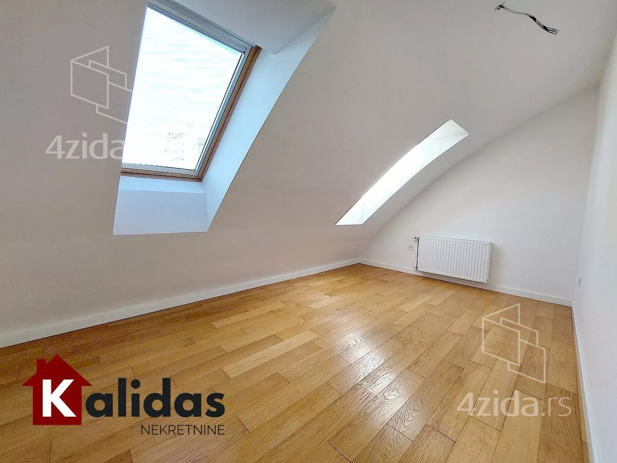 Petosoban stan | 4zida