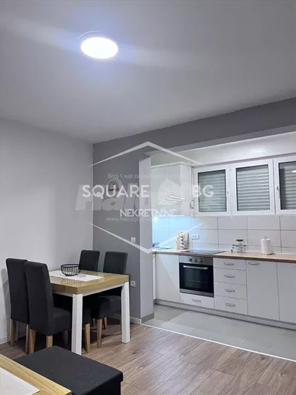 Kolumbova | 4zida.rs