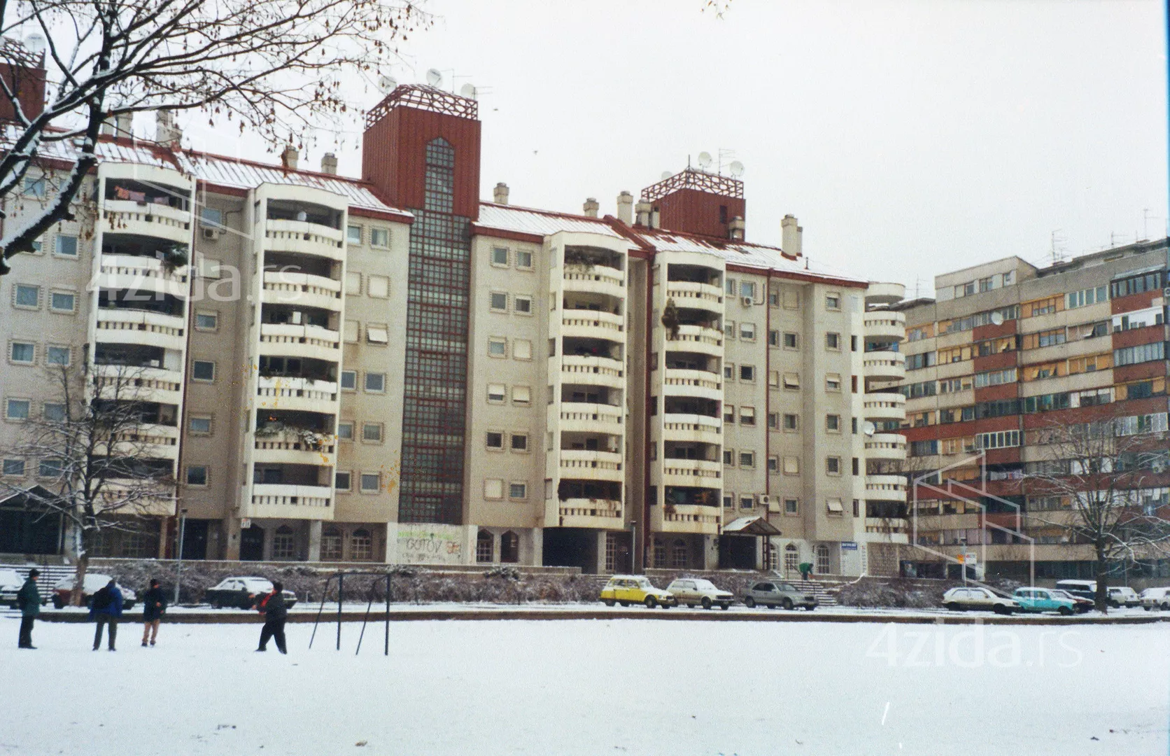 Petosoban stan | 4zida