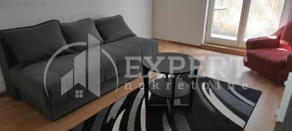 Velikotrnavska | 4zida.rs