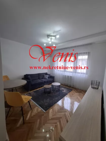 Devet Jugovića | 4zida.rs