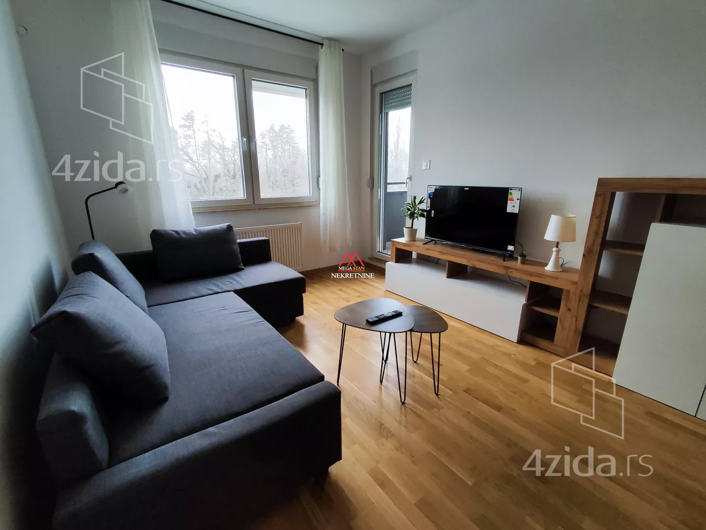 Jednoiposoban stan | 4zida