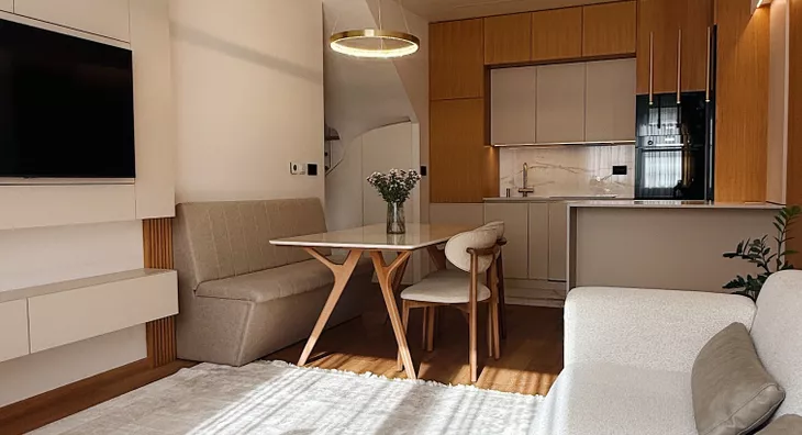 Petosoban stan | 4zida