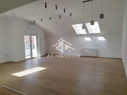 Lekino Brdo | 4zida.rs