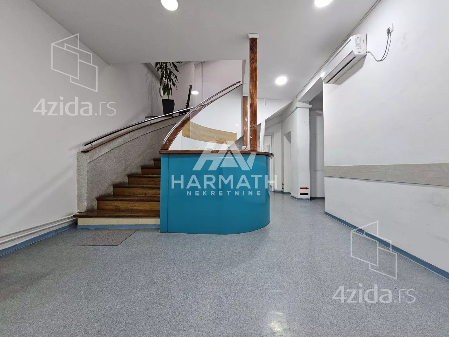 Poslovna zgrada | 4zida