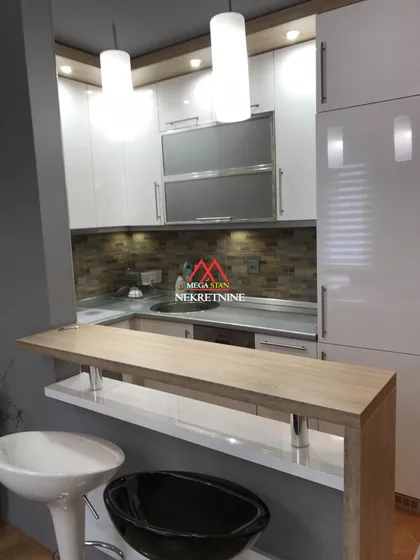 Augusta Cesarca | 4zida.rs