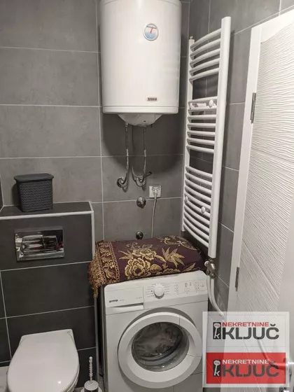 Lipov Gaj | 4zida.rs