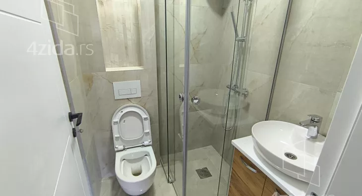 Petosoban stan | 4zida