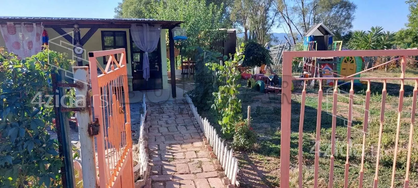 Građevinsko zemljište | 4zida