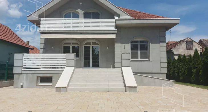 3-etažna kuća | 4zida