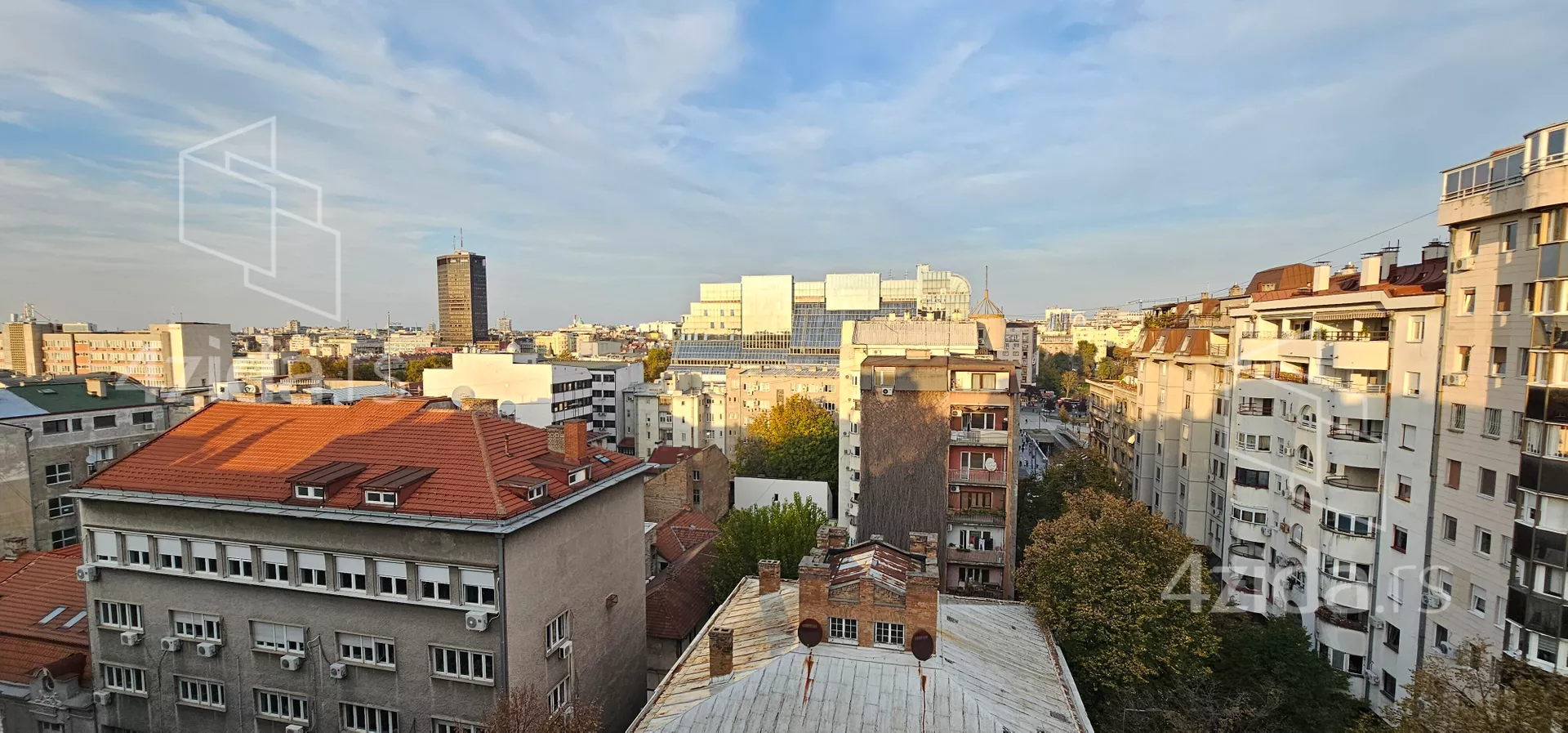 Petosoban stan | 4zida