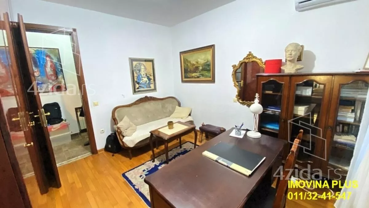 Petosoban stan | 4zida