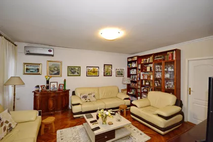 Makedonska | 4zida.rs