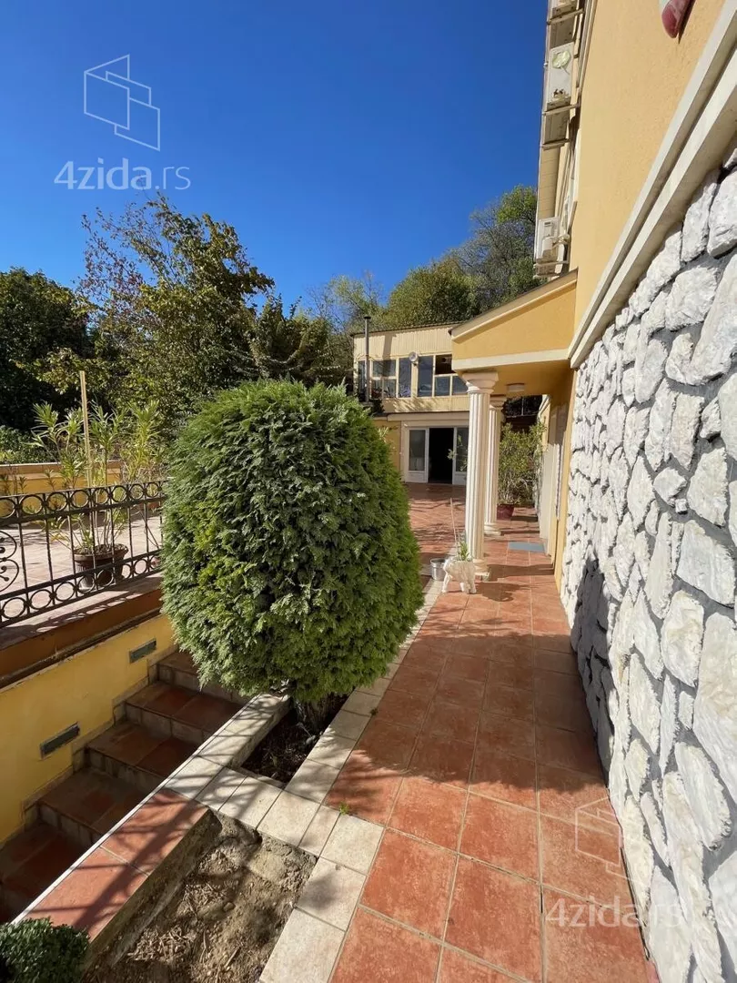 Kuća | 4zida