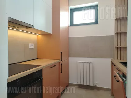 DONJI DORĆOL | 4zida.rs