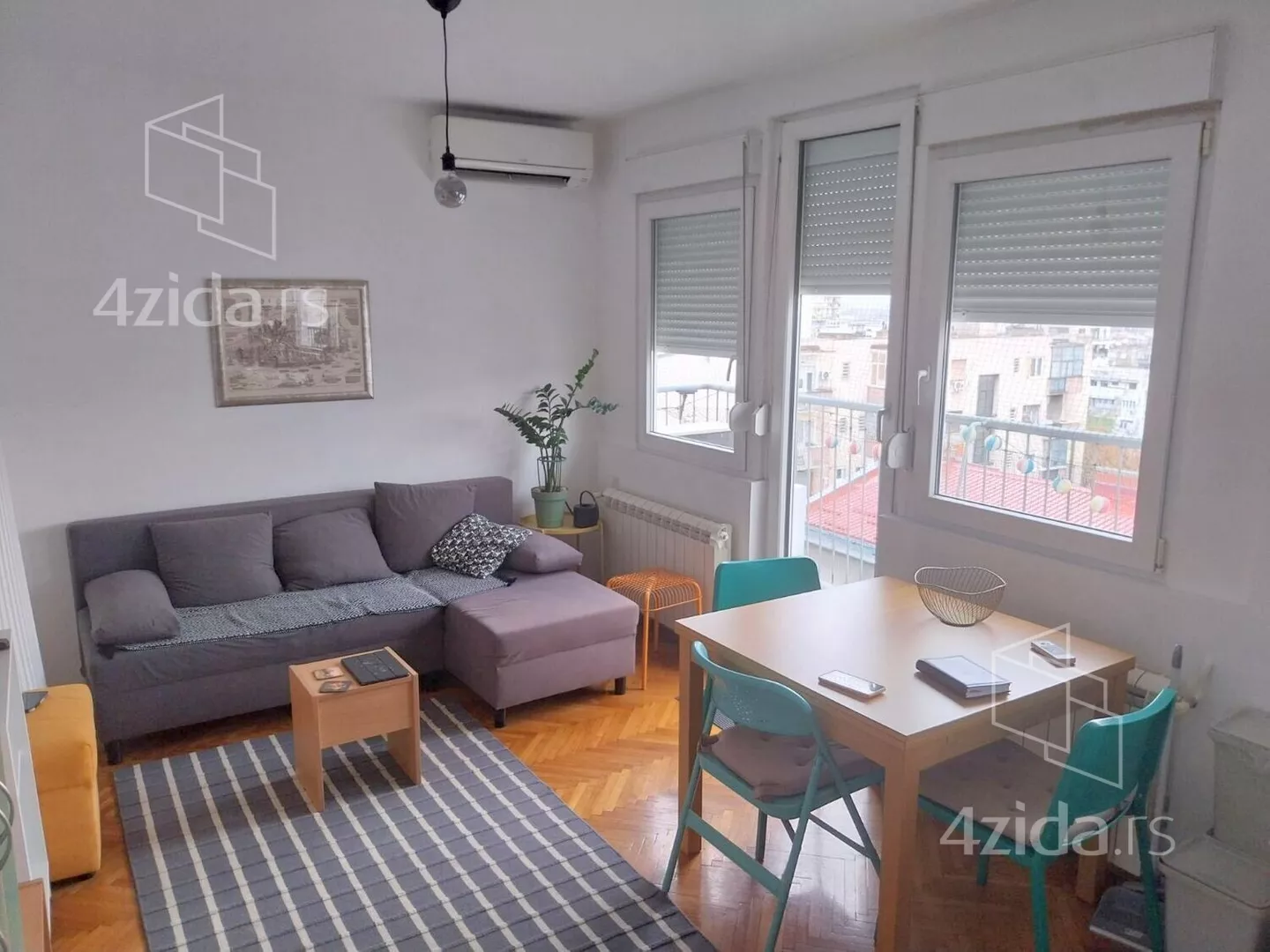 Dvoiposoban stan | 4zida