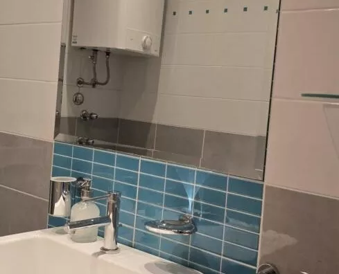 Četvoroiposoban stan | 4zida