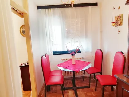 Radnih akcija 40b | 4zida.rs