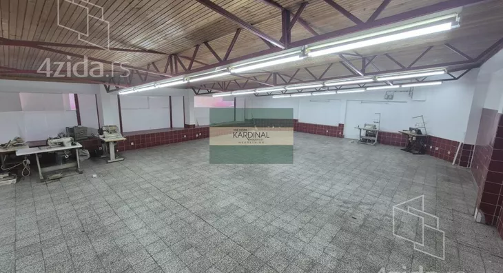 Poslovni prostor | 4zida