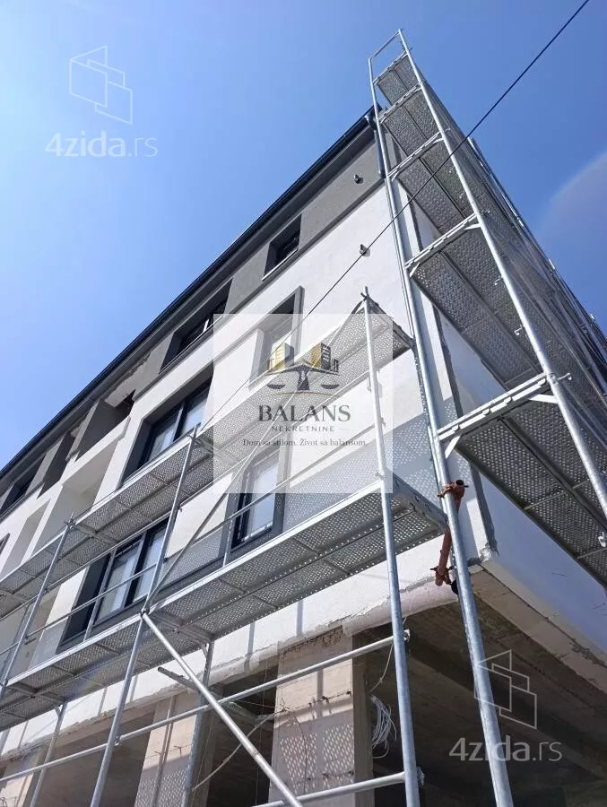 Četvorosoban stan | 4zida