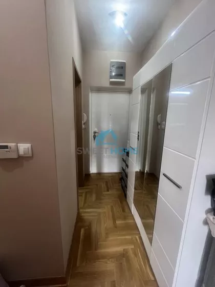 Vojvode Vlahovića | 4zida.rs